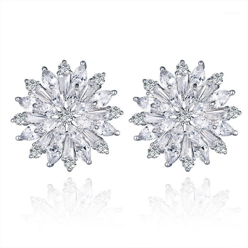 

Hot sale new Fashion Ladies Zircon Snow Flake Earing Splinter Stud Earrings For Women Wedding Jewelry Earrings Wholesale retail1