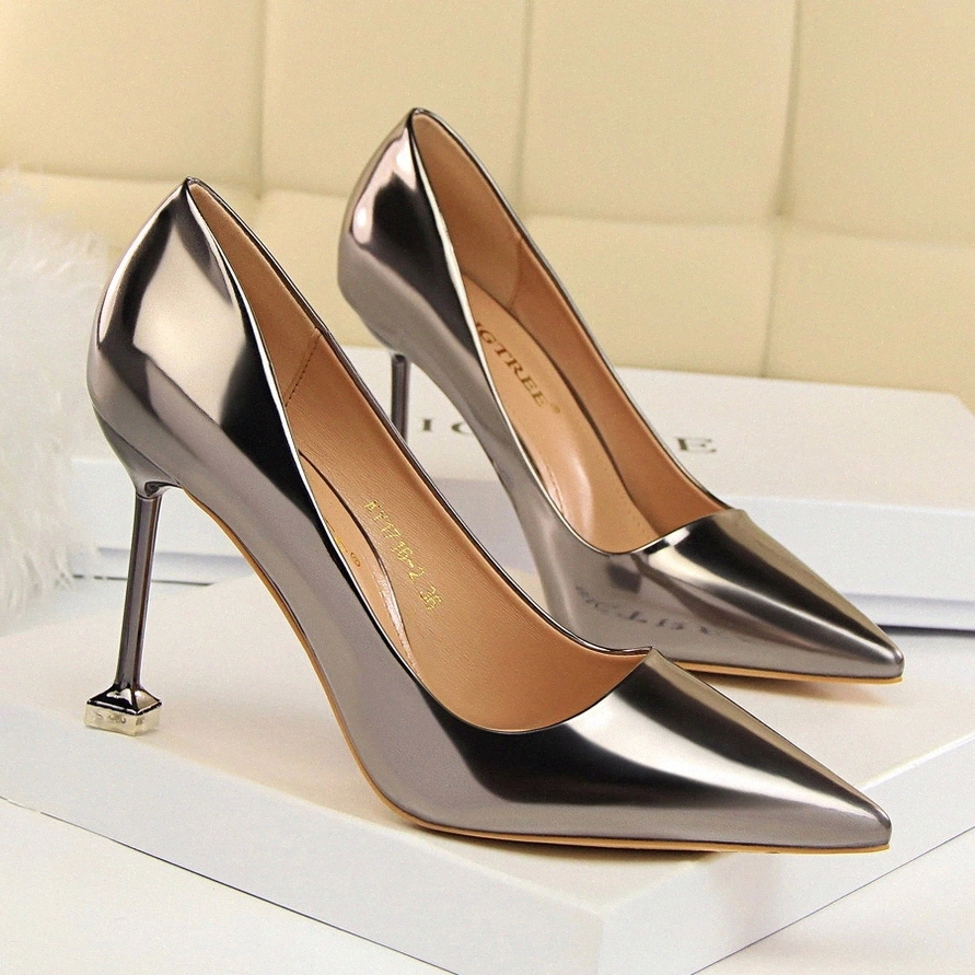 

Plus Size 2020 Color Women Pump High Heels Single Shoe Female Patent Leather Sexy Ladies Wedding Party Woman #dx8O