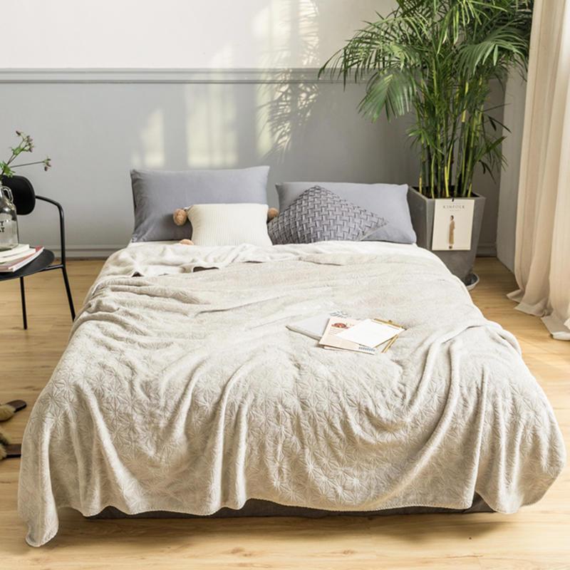 

High Quality thick warm Flannel throw blanket for sofa winter warm Soft blanket for bed gift
