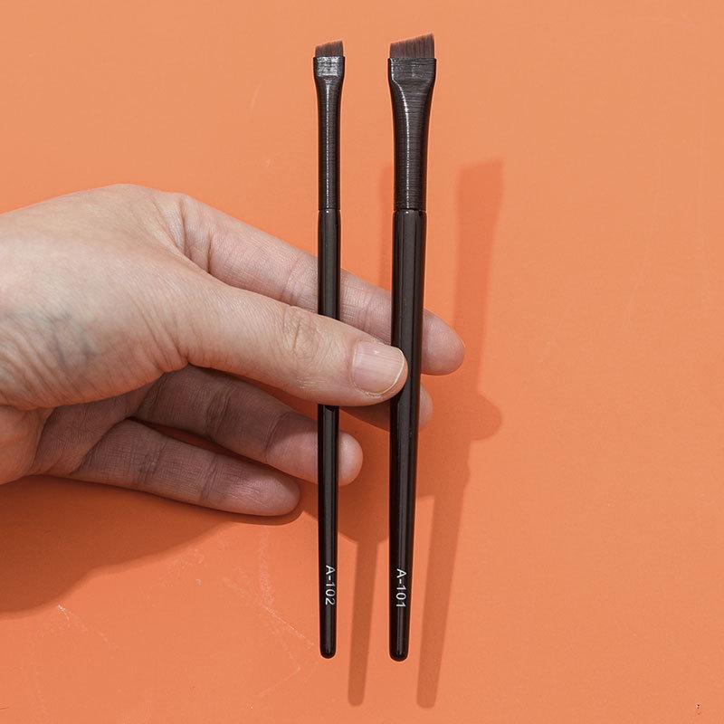 

1pc Super Thin Angled liner Make up brush Eye brow Synthetic hair Makeup brushes Fine Eyebrow sharp cosmetic tools Professional