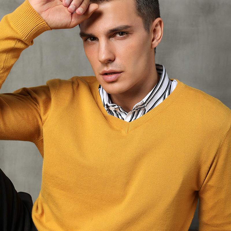 

2020 autumn and winter mens sweater pullovers simple style cashmere knitted V neck sweater jumpers Thin male knitwear Black 3XL