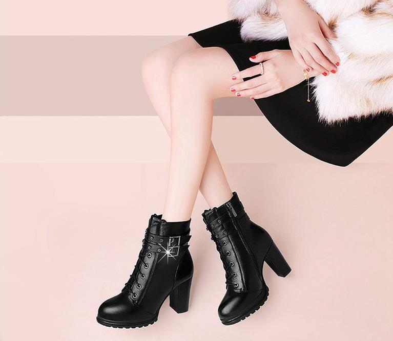 

Thick with boots winter 2020 new plus velvet booties black warm padded shoes women's high heels