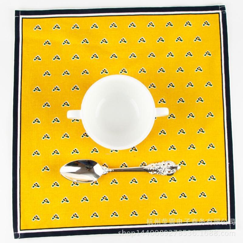 

4PCS/Lot 31x35cm Linen Placemat Heat Insulation Mat Dining Table Mat Kids Table Napkin Fabric Flower Print Placemats1