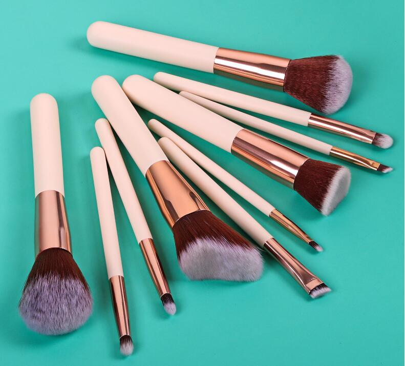 

high-quality 10pcs makeup brushes set wooden handle with aluminum tube and nylon wool