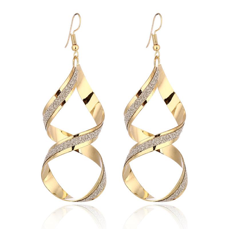 

Tassel Earrings In Europe And The Big Clubs Earrings Twisted Rotating Grinding Manufacturers Selling Restoring Ancient Ways