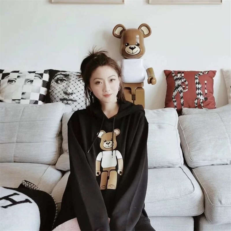 

Winter new women's fashion cartoon building blocks bear long sleeve letter printing cotton hoodies 20ss edition white black Asain Size 38-42