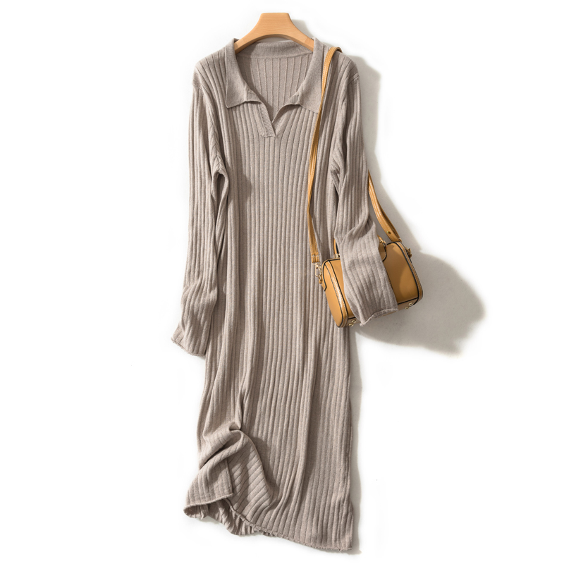 

2020 high-end new mixture of cashmere long dress loose dressed in women's crocheted wool with low-cut v solid pullovers, Brown.