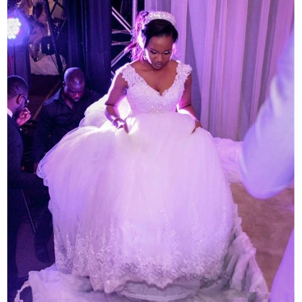 

2021 New Dressed in Novia Sexy Lace Off the Shoulder Fashion Wedding Dress Train Sweeping Sleeve v Novice Neck 6ZRG, Ivory