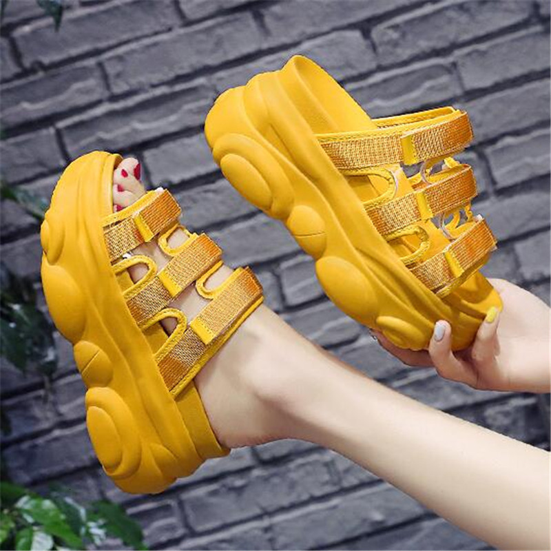 

2021 New Triple Way Buckle Women's Slippers Summer of Thick Women Outdoor Sports Sweet Pretty Girl Nine Inches Shoes AA05, Black