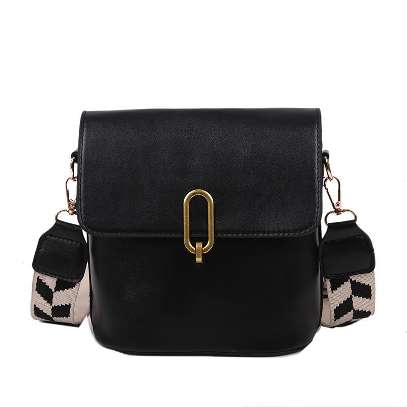 

2021 New Fashion Female Bag Simple Messenger Bag Bucket Texture Retro Small, Coffee