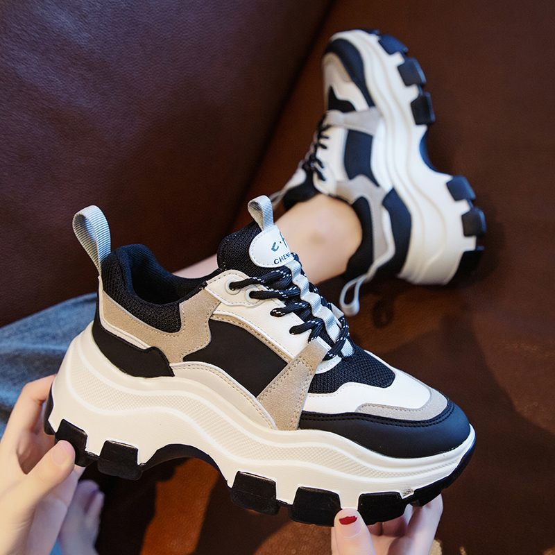 

luxurys designers shoes women chunky sneakers vulcanize shoes korean fashion new female black white platform thick sole casual s