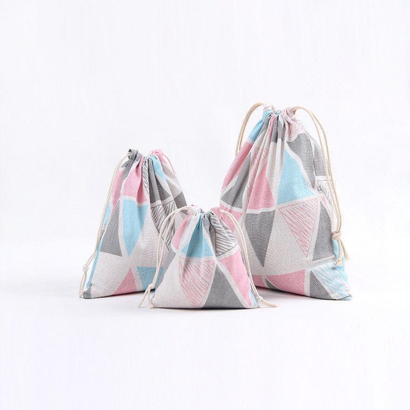 

Handmade Cotton Linen Fabric Drawstring Gift Bag Candy Pouch Multi-purpose Pouch Pink Grey Blue Geometry N401