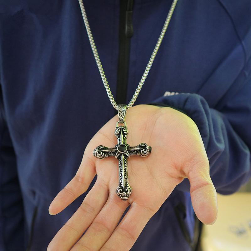 

Korean version of the new personality fashion stainless steel cross men's pendant necklace
