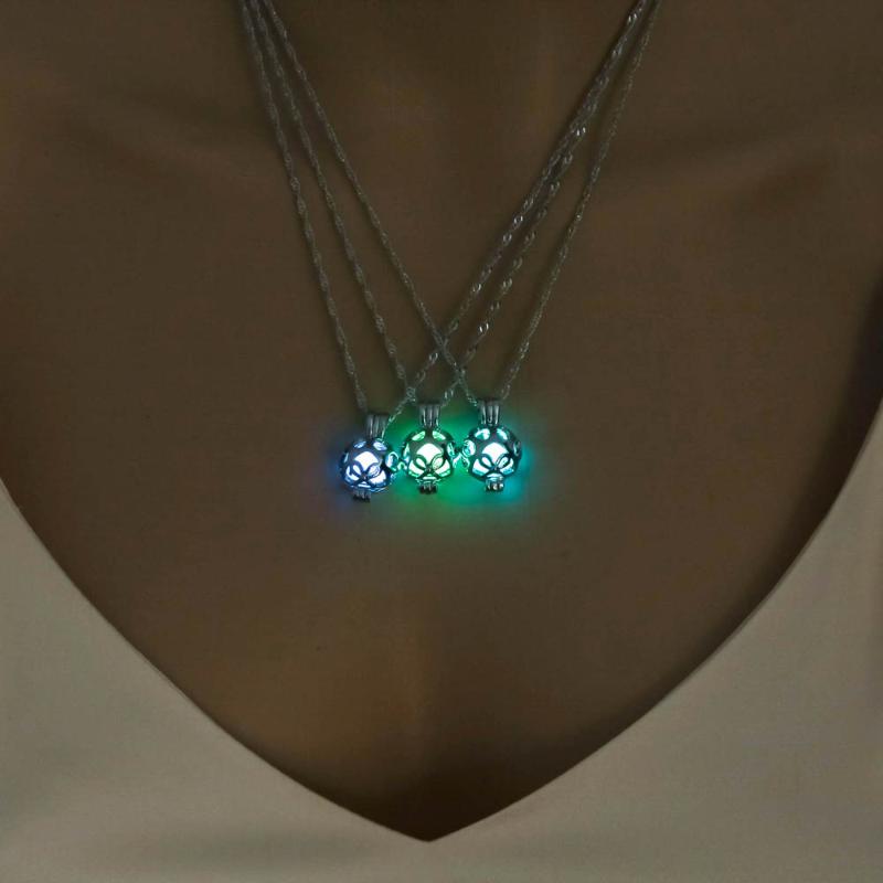 

2020 In The Dark shine Luminous Pendant Necklace Hollow geometry pattern Luminous Pendant Necklace Jewelry women Halloween Gifts