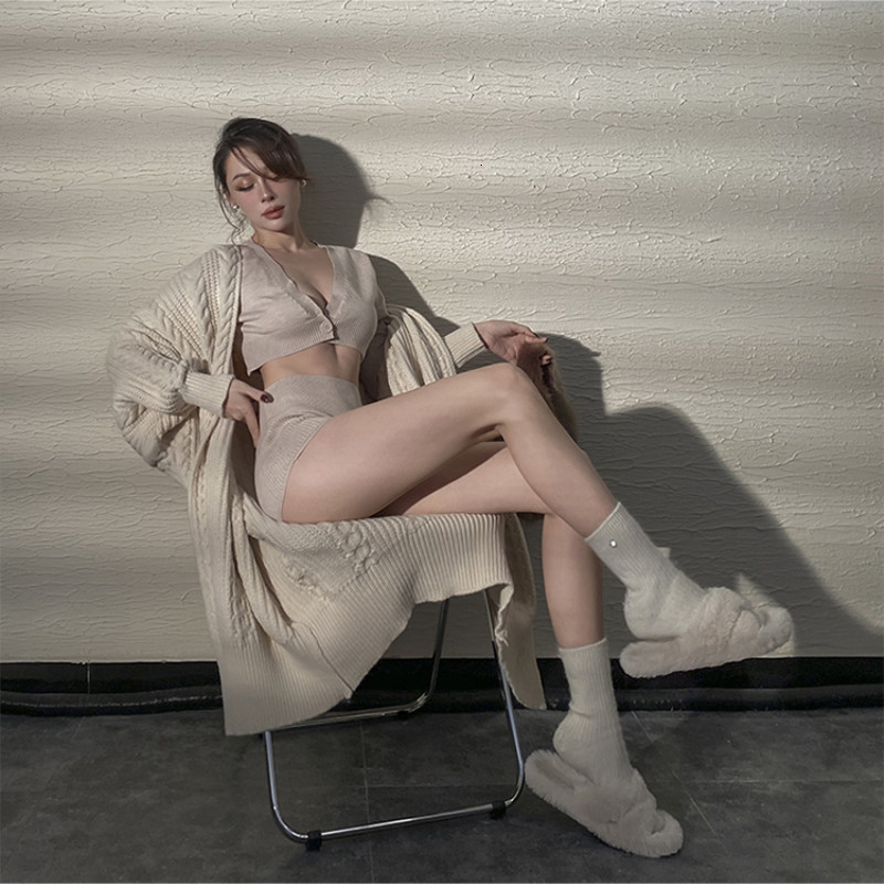 

2021 New Autumn Khaki Fashion Knit Sexy Suit Cleavage v Long Harvest Shorts of Two Parts Lounge Wear Woman Clothes K0PC, Army green.