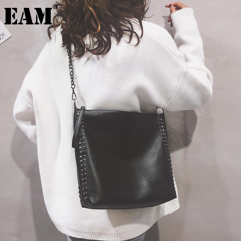 

[EAM] Women New Rivet Brief Large Capacity PU Leather Personality All-match Crossbody Shoulder Bag Fashion Tide 2021 18A1712, Black