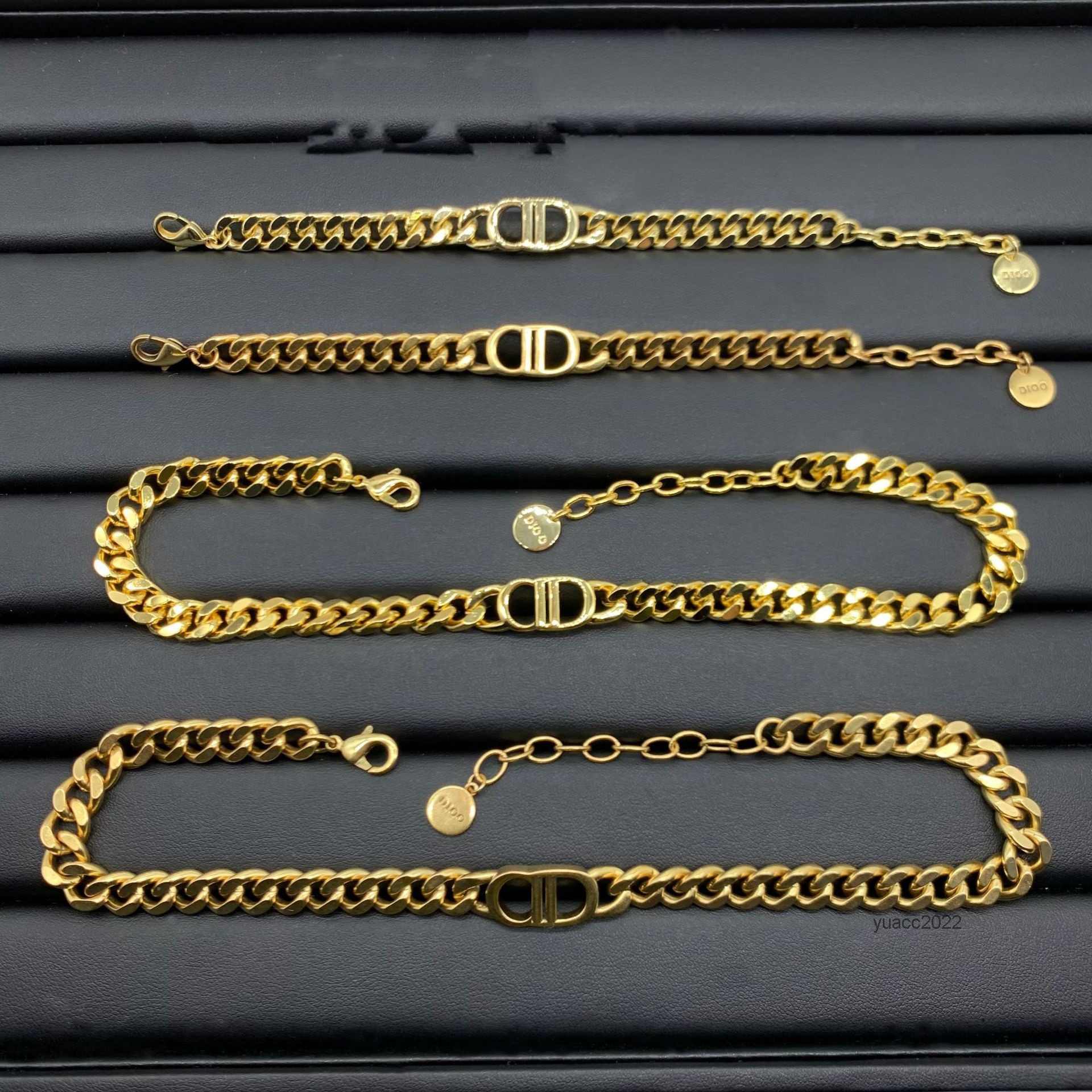 

Designer necklace new CD letter thick chain neck bracelet women's temperament clavicle