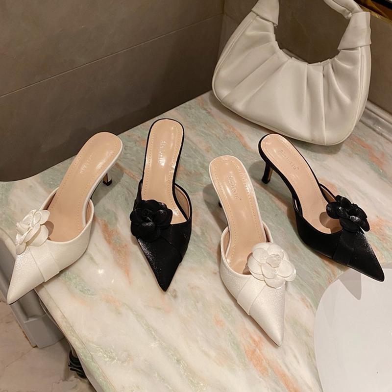 

2021 INS Luxury Women Beige High Heels Slides Mules Brand Flower Kitten Heels Closed Toe Slippers Outside Flip Flops Party Shoes, Black 1