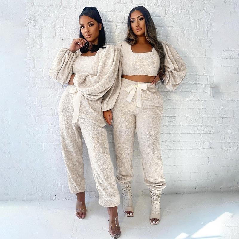 

2020 Autumn and Winter Women' Suit New Sexy Fashion Square Neck Plush Long-sleeved Top and Trousers Suit Set, As pic