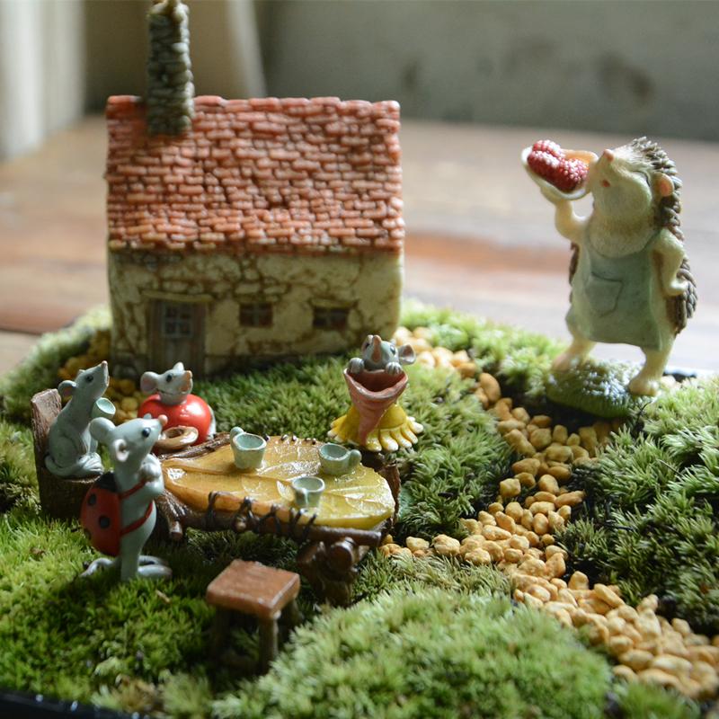 

Everyday Collection Fairy Garden Accessories Kit - Miniature House and Mouse Hedgehog Figurine Set for Girls, Boys, Adults