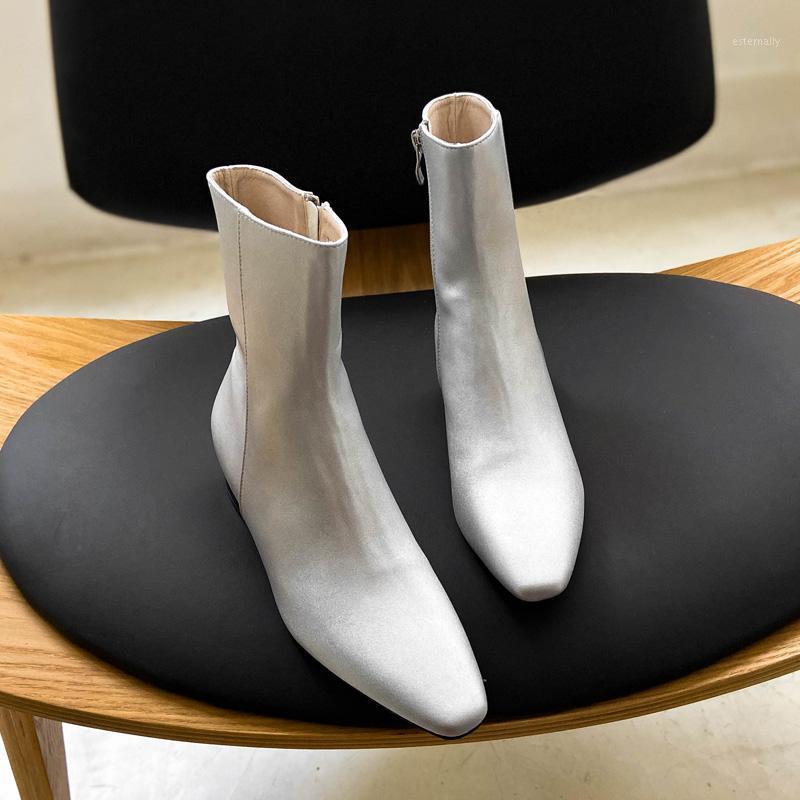 

DEAT 2020 New Autumn / Winter Fashion Casual Solid Color Pointed Thick Heel Leather Single Shoes Women Short Cool Boots SF8041, White