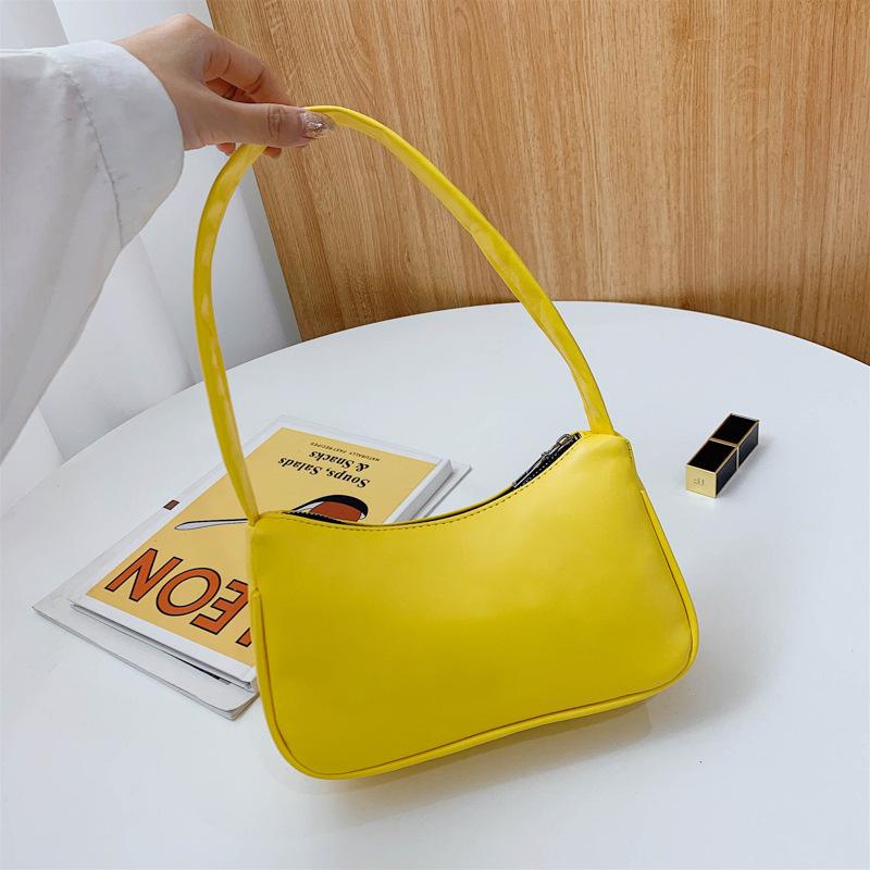 

Packed female retro underarms under the stick bag commute 100 textured solid color 2021 new model, Black