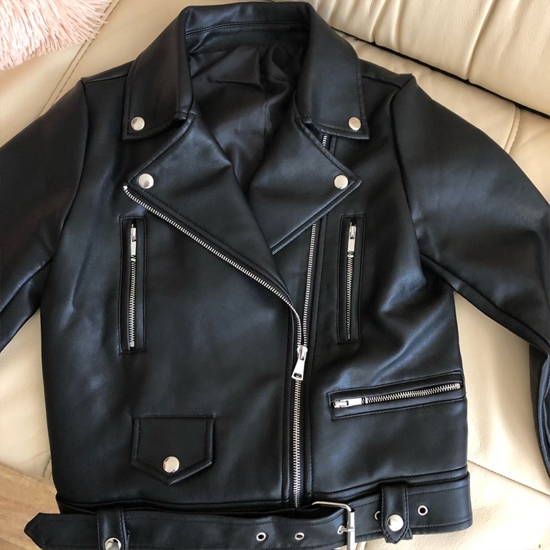 

Ailegogo New Women Spring Autumn Black Faux Leather Jackets Zipper Basic Coat Turn-down Collar Motor Biker Jacket With Belt 210201