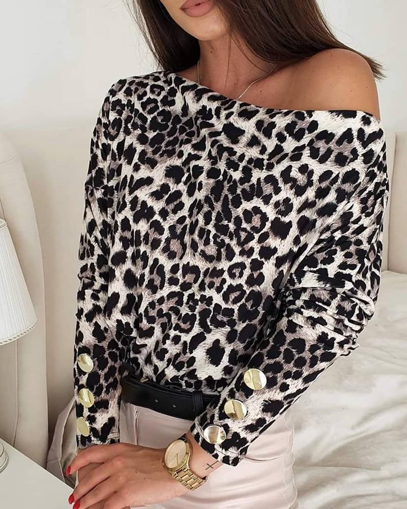 

Women's T-Shirt Fashion Women Cheetah Print T-shirt, Autumn Sexy Long Sleeve Round Neck Cold Shoulder Pullover With Decorative Button, White