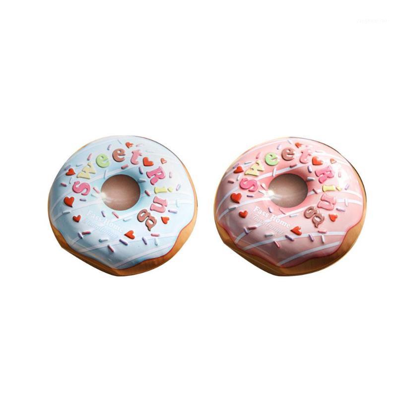 

Christmas Mini Tin Box Sealed Jar Packing Boxes Christmas Candy Gift Box Kids Gift Random Style Delivery Wholesale1