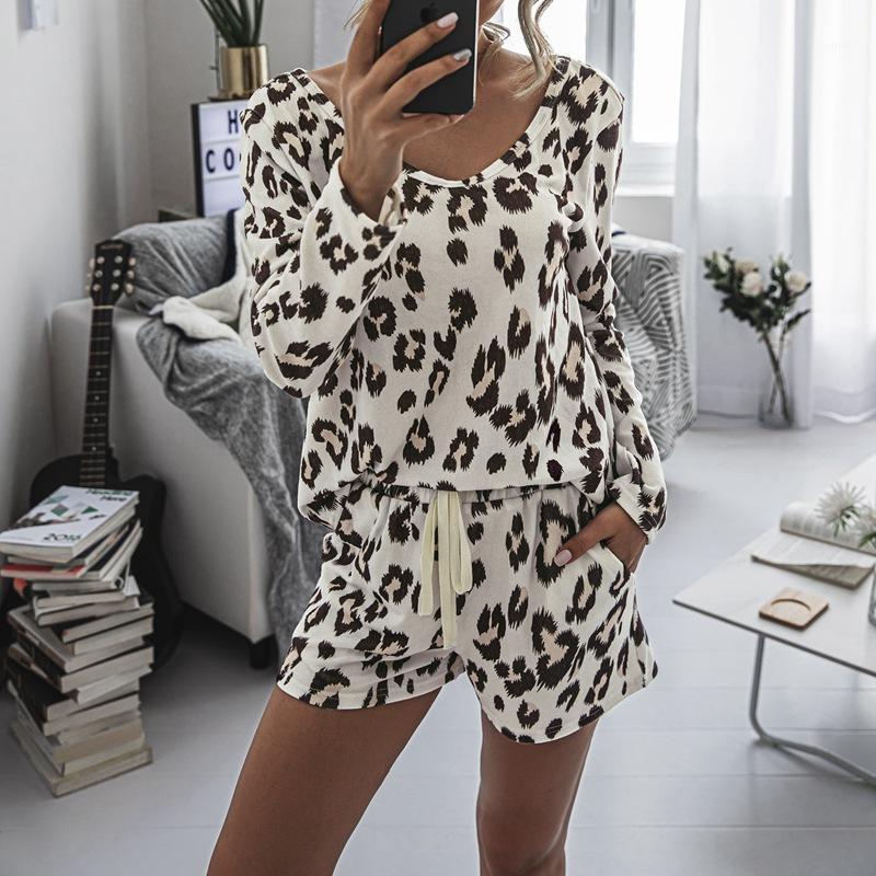 

Leopard Print Long Sleeve Casual Loose Tie Dye Sports Suit Lady Short Sleeve Comfortable Fashion Pullover Crew Neck Top + Shorts1, Light gray