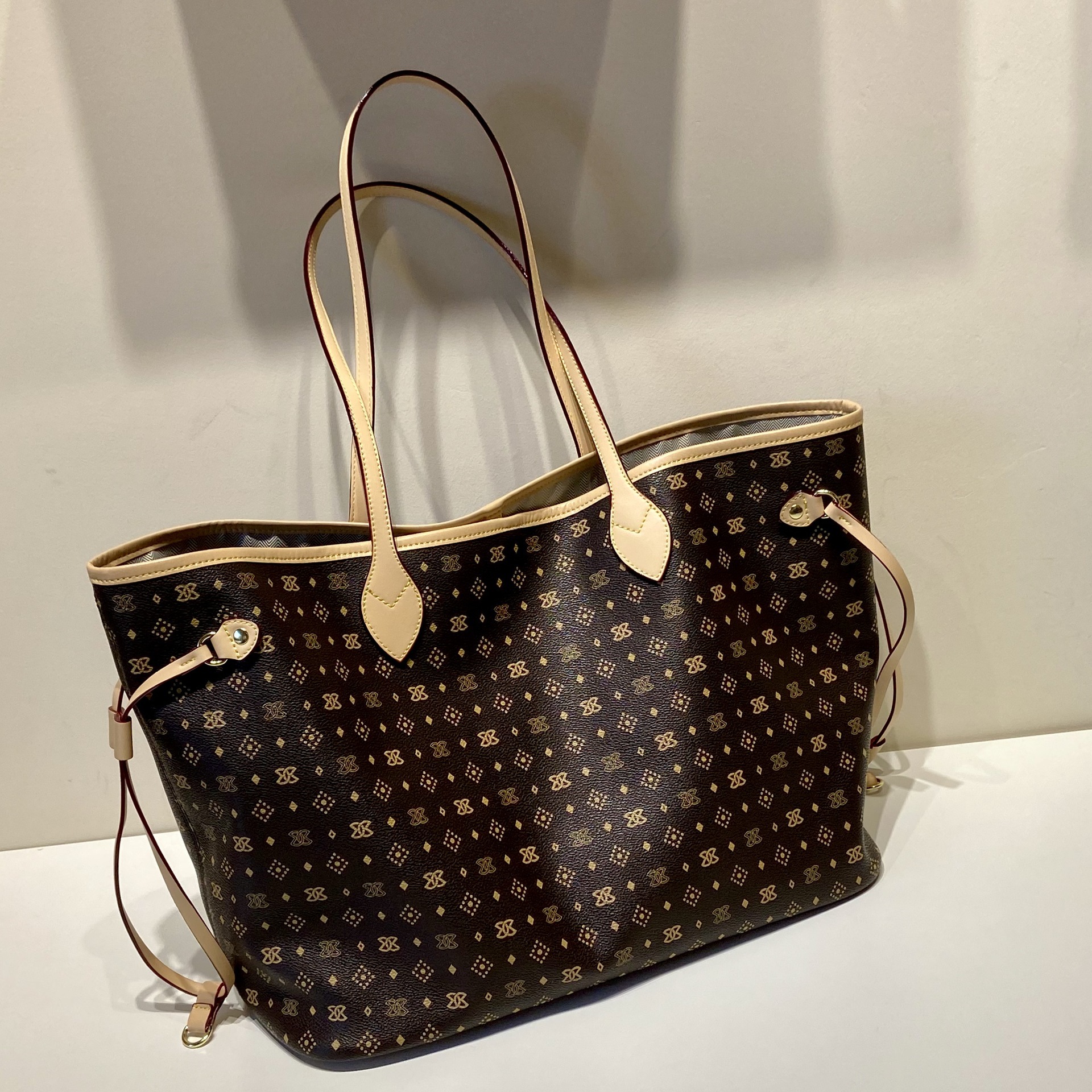 

Women's leather handbags great capacity 2020 new fashion casual printing shopping bag ladies composite bags of a shoulder Y802, Quarterly
