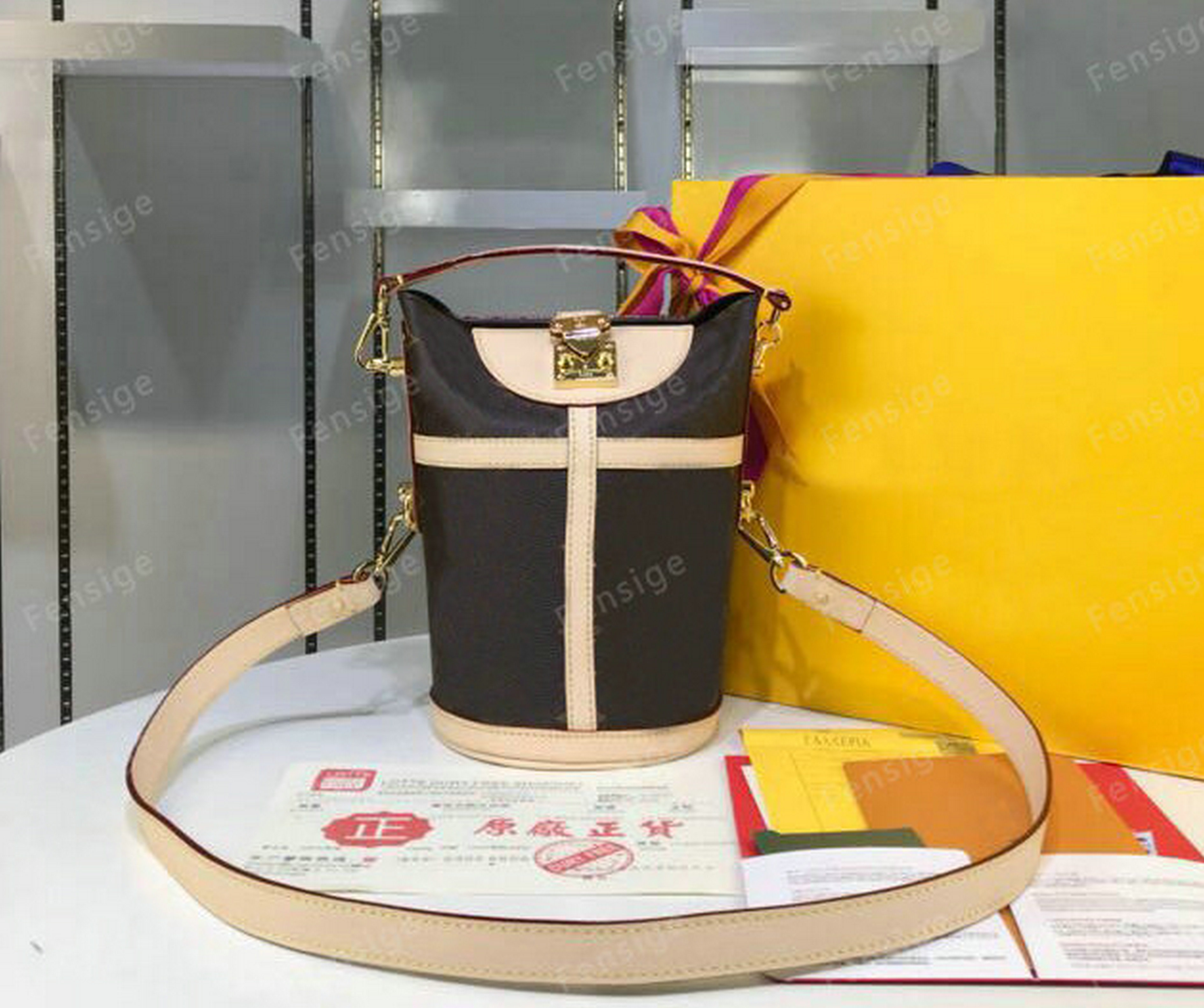 

Luxury Designers Leather DUFFLE totes Handbag cowhide Single Shoulder leisure bags NONO Cross body Handbags M43587, Others