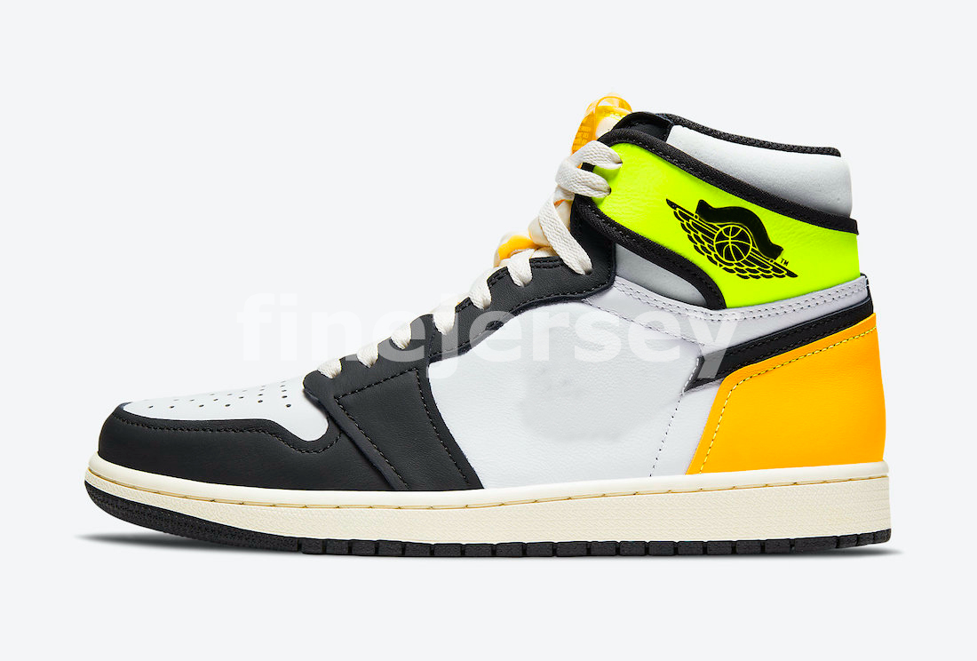 

2021 New Jumpman 1 1s High OG Volt Gold Mens Basketball Shoes Women Sneakers Black Yellow Orange Trainers Sports Zapatos 36-46