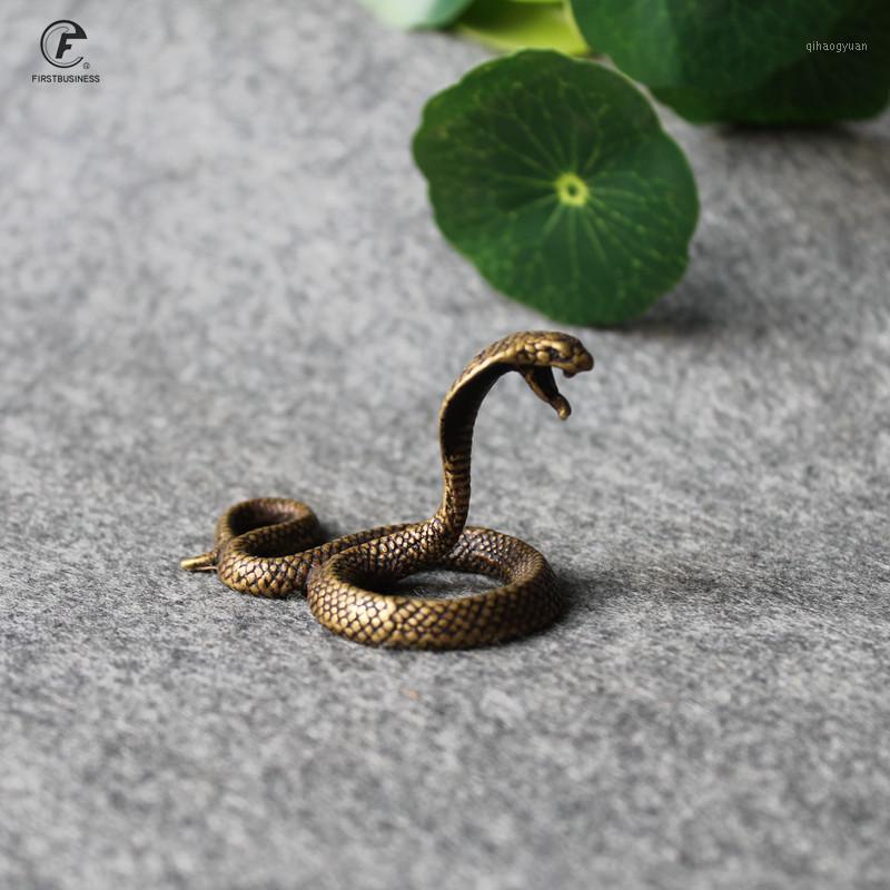 

Antique Bronze Cobra Zodiac Snake Statue Miniature Figurines Copper Desk Decorations Pets Ornaments Brass Paperweight Crafts1