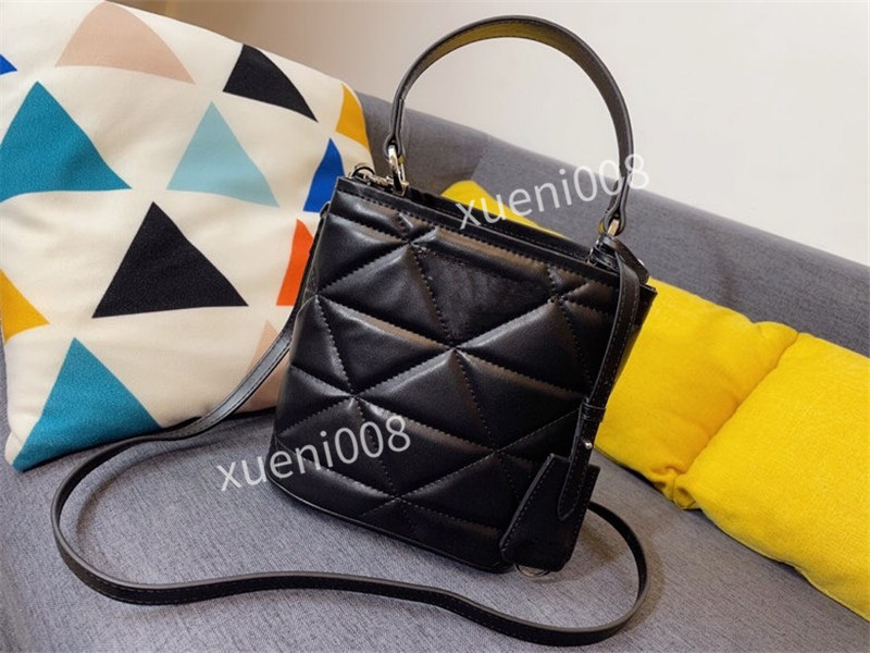 

Man designer handbags high-end quality flower printing crossbody bag purse free ship bk122808, 01
