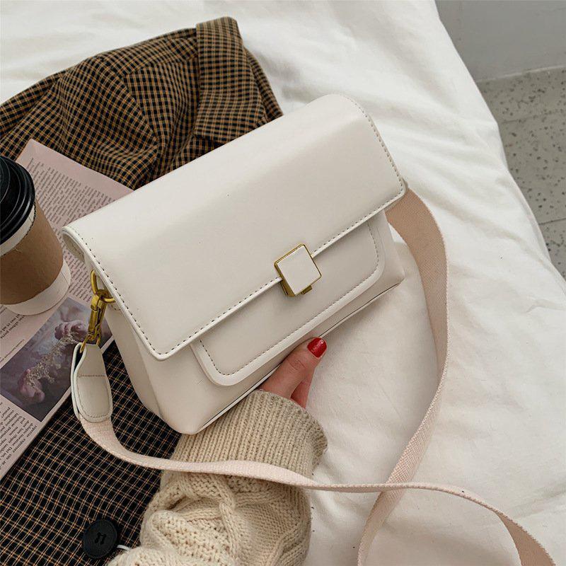 

Simple Design Chain PU Leather Small Flap Bags for Women 2021 New Fashion Ladies Crossbody Bag Brand Trend Handbags Shoulder Bag, Black