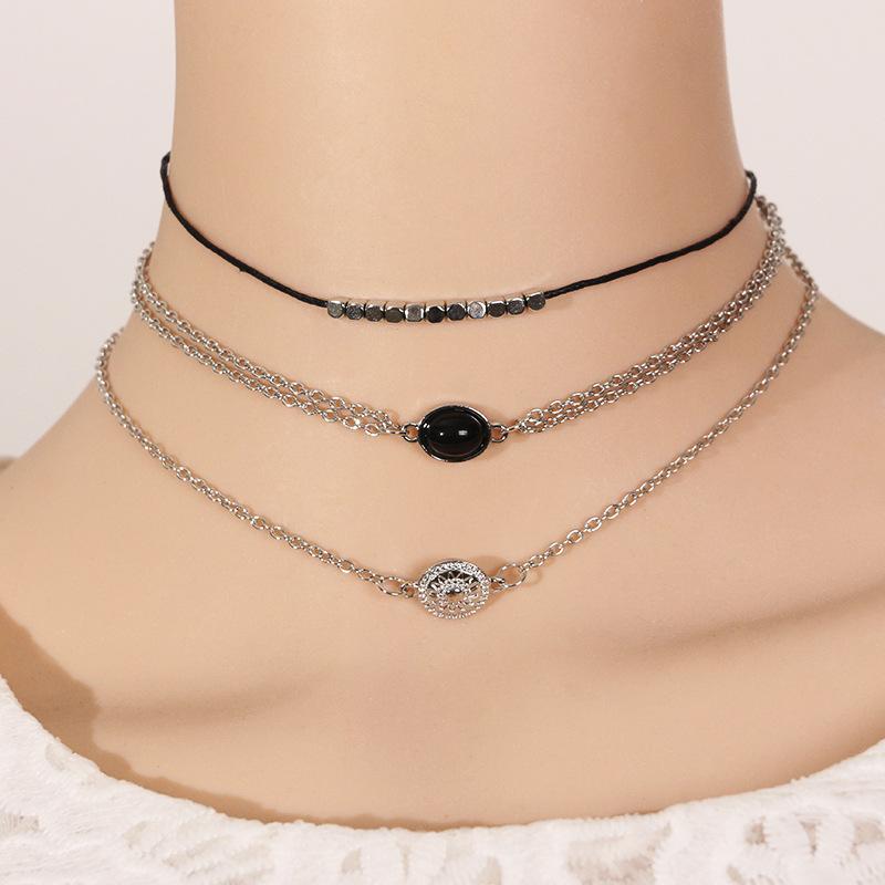 

Brling New 2020 Fashion ins vintage Chain Pendant Choker carving Necklace for women Girls Gifts Party