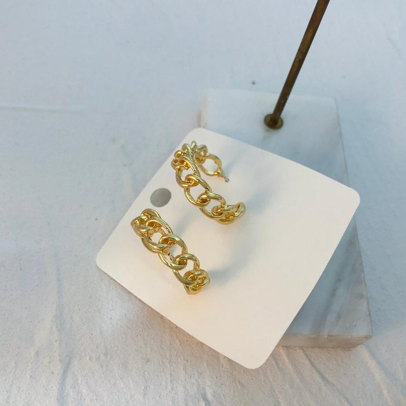

AENSOA Trendy Hoop Earrings for Women Gold Color Link Chain C Shape Circle Earrings Anniversary Present Elegant Jewelry for Wife