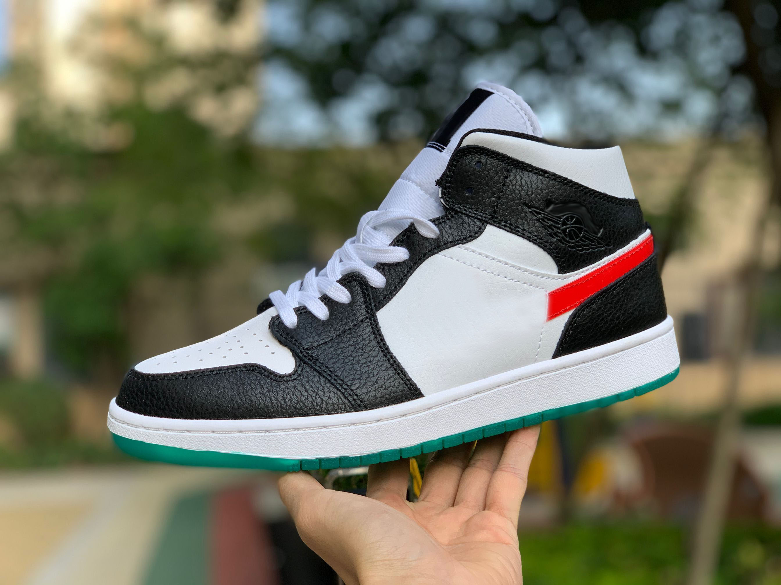 

Discount Basketball Shoes Jumpman 1 Mid Alternate Swooshes Red Yellow BQ6472-063 BLACK UNIVERSITY WHITE LUCID GREEN Desginer Goodgoodsneakers Fashion_clubs Des