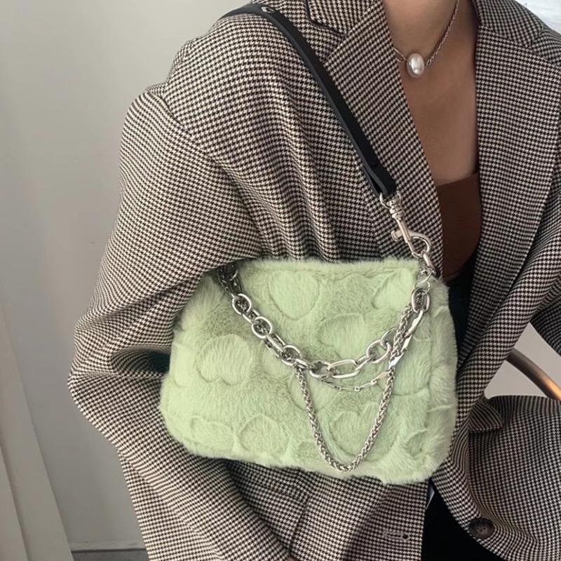 

Spring 2021 New Fashion Solid Color Plush Bag Single Shoulder Women's Chain Underarm Pack Female Phone Bag E076, Black