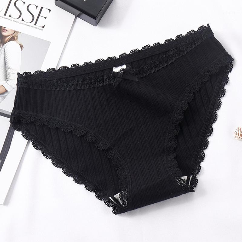 

Summer new style Japanese mid-waist lace seamless cotton underwear breathable comfortable briefs1, Blue