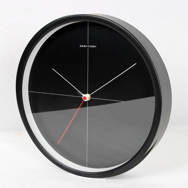 

Scandinavian Modern Fashion Metal Wall Clock Home Decor Minimalist Black and White Round Wall Clock1