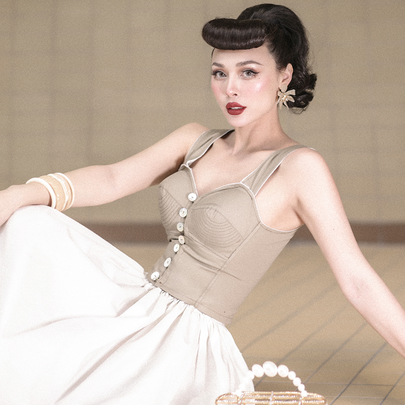 

2021 New Le Palais Origonal French Vintage Quilted with Chest Cushion Vest Short Complicated Process Sexy Tops BGXG, Khaki.