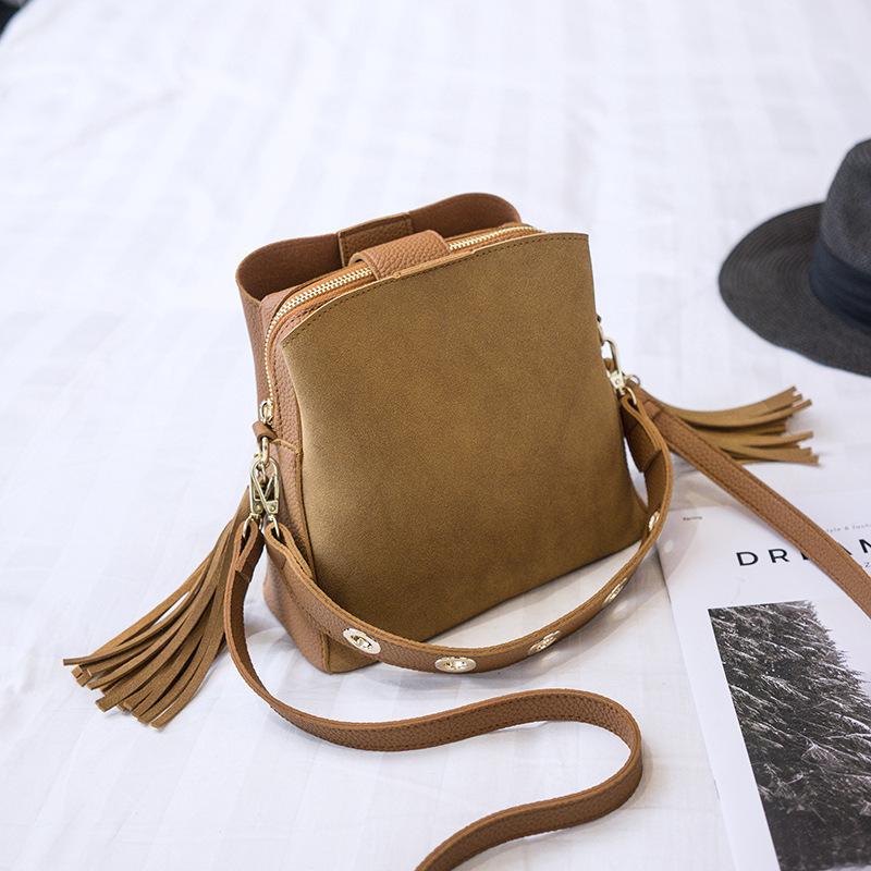 

Fashion Scrub Women Bucket Bag Vintage Tassel Messenger Bag High Quality Retro Shoulder Simple Crossbody Tote for Women, Green