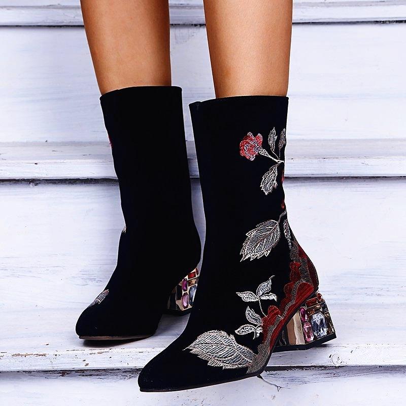 

2020 Women Autumn Winter Fleece Middle-aged Mom Shoes Thick Semi-High Heeled Embroidered Short Boots Boots Women1, Black