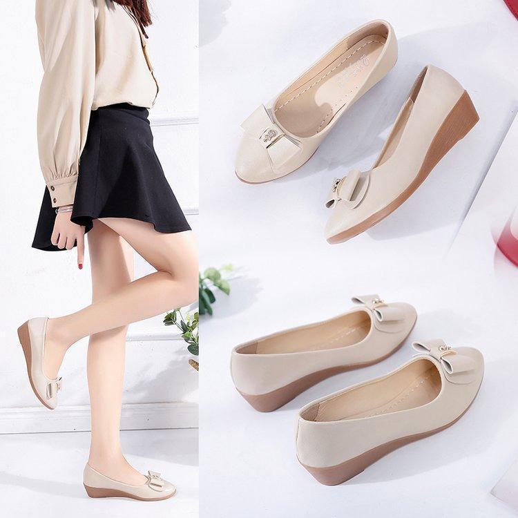 

Women low seels shoes woman 2021 new women's shoes four seasons small slope heel pumps women's bow work pumps women1, Beige white