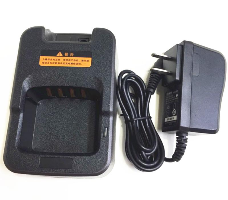 

100 V-240 V charger for Hytera HYT Radios pd780 pd700 pt580h pd880 walkie talkie