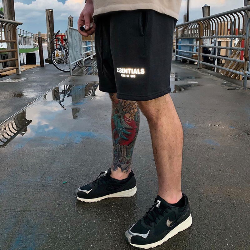 

Essentials FOG Mens Sportswear Shorts 3M reflective Color Letter Printing Highstreet Vintage Men Streetwear new X1116, Khaki