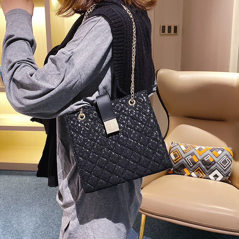 

Female lady's vintage fashion feminine design shoulder bag luxury messenger purse, Blake