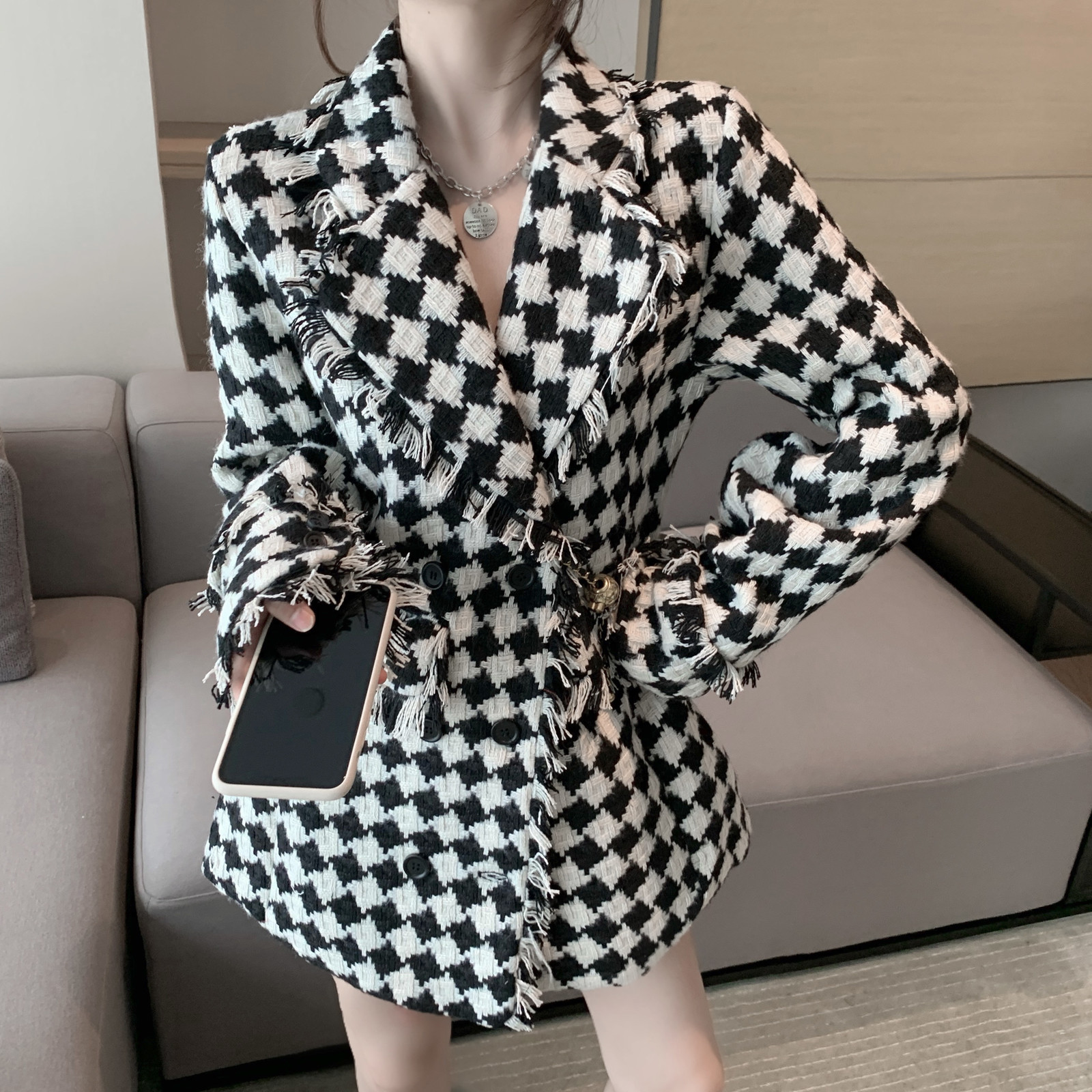 

2021 New 2021 spring new retro lapel long sleeve waist slimming mid-length tweed plaid suit jacket women ALP4, Beige